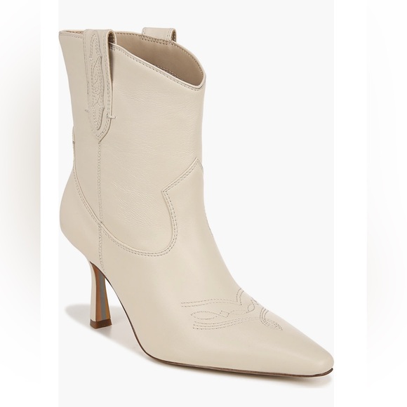 Sam Edelman Cream Heeled Boots with Western Flair - Picture 4 of 13
